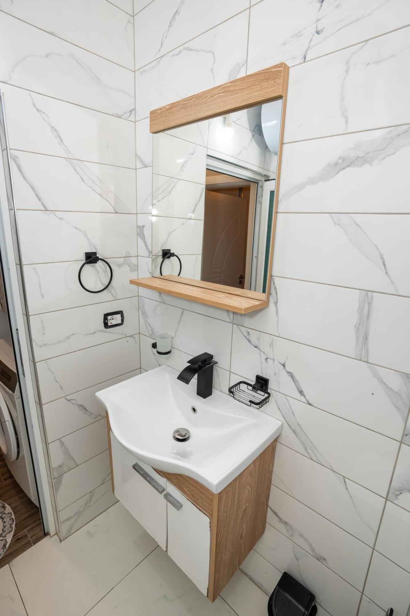 Sunnydream Apartaments Saranda 外观 照片